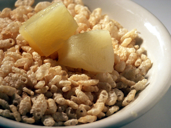 Inflated rice cereal with pineapple.