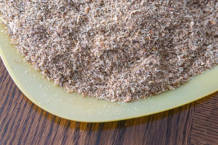 Powdered crayfish is a popular condiment