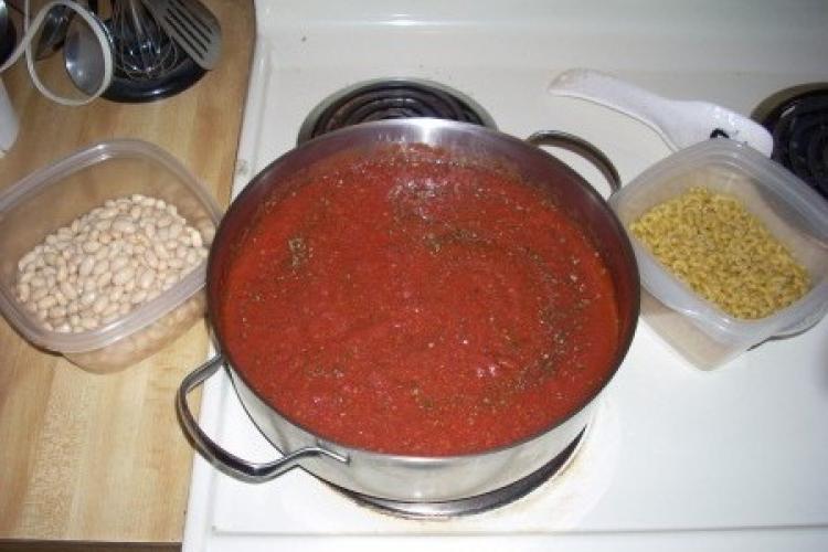 Ingredients for pasta e fagioli.
