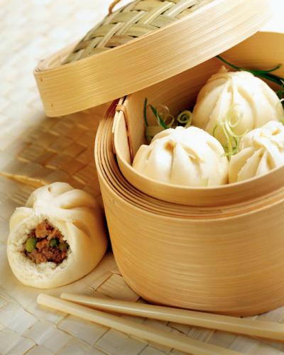 Bamboo steamer.