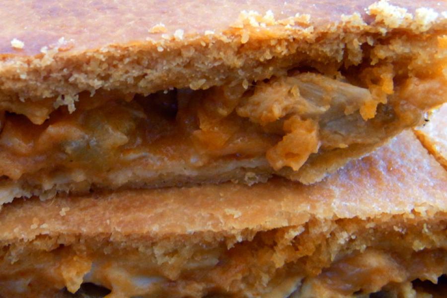Empanada with tuna filling.