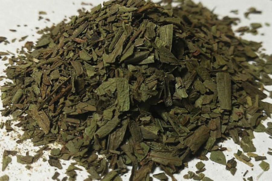 Dried tarragon.