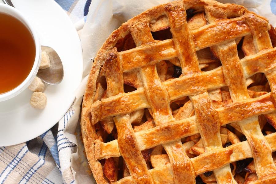 Dutch apple pie or appeltaart.